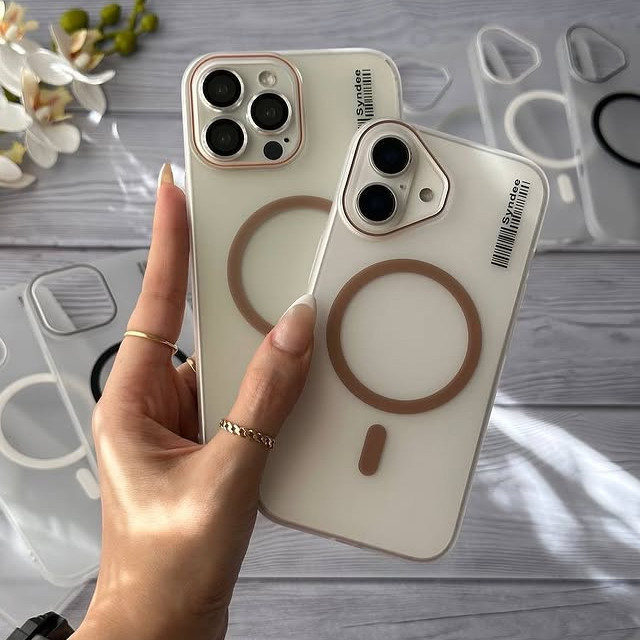 کاور اسپایدر مدل Luxury مناسب برای گوشی موبایل اپل iPhone 15 Pro Max